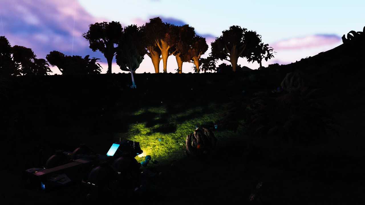 Night Time Discovery Next – Ships with lights