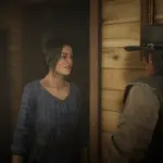 Abigail-hair-mod-and-earrings5