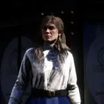Sadie-Adler-with-loose-hair3