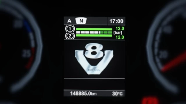 v8-screen-for-scania-old-exclusive-panel-realistic-das