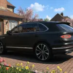 bentley-bentayga-s-2023-v10