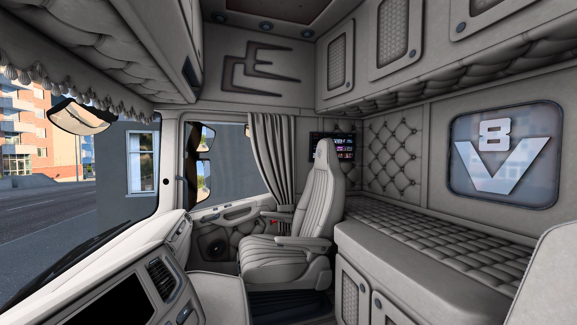 scania-sr-next-gen-v8-interior