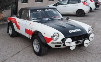 Fiat 124 Abarth White red2