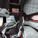 cover_iveco-s-way-italy-interior_UMttxr4paNZaUi